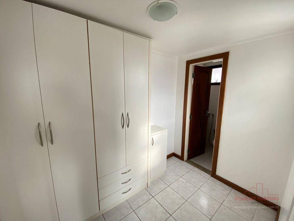 Apartamento à venda com 3 quartos, 241m² - Foto 14