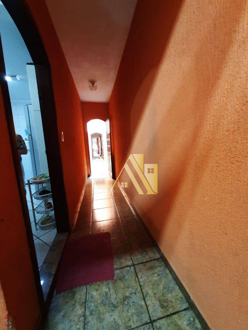 Sobrado à venda com 3 quartos, 180m² - Foto 5