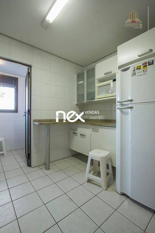 Apartamento à venda com 2 quartos, 79m² - Foto 8