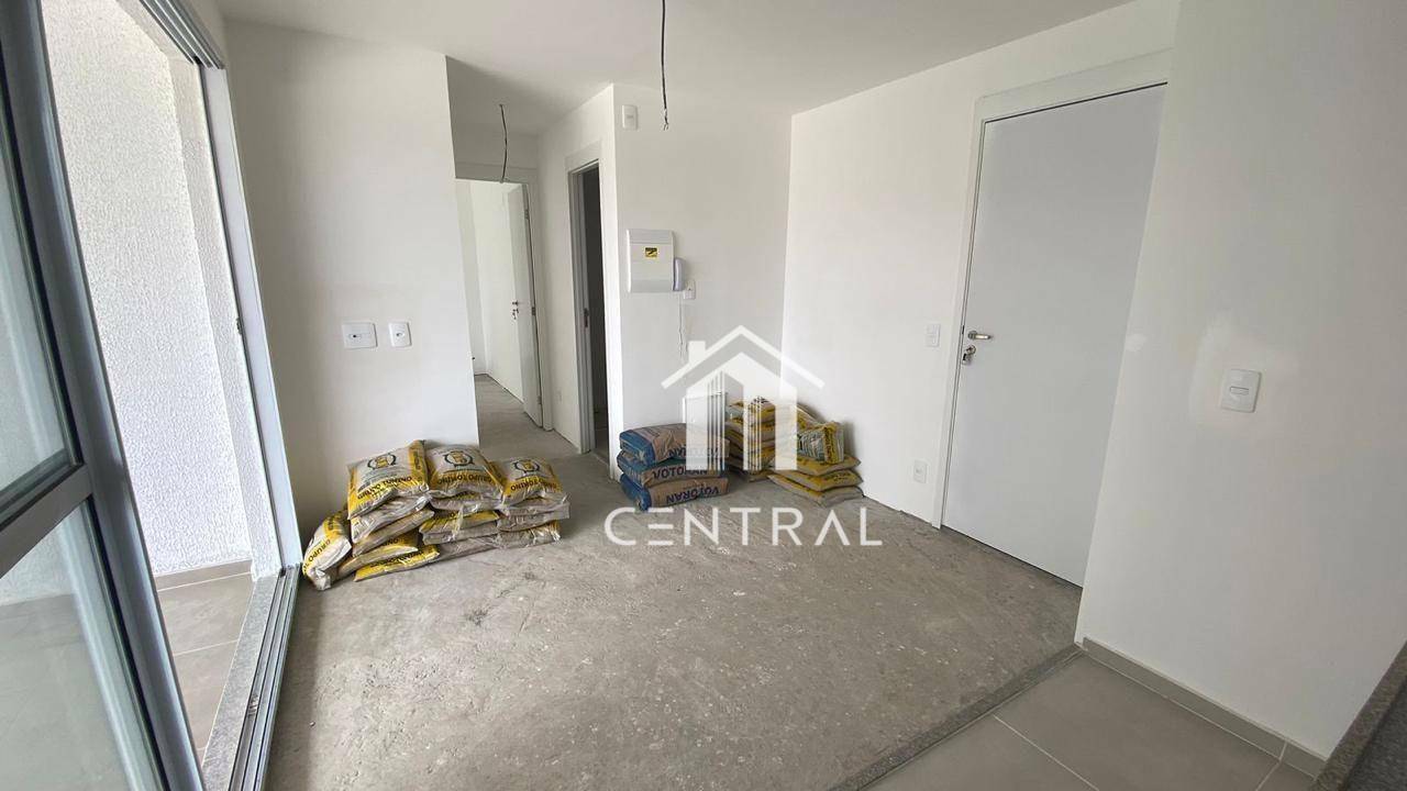 Apartamento à venda com 2 quartos, 42m² - Foto 4