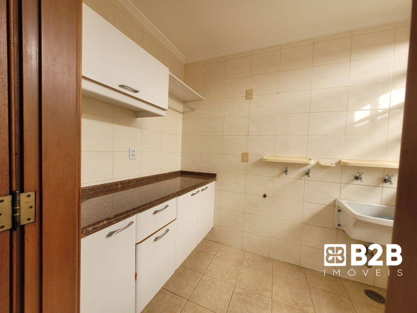 Casa à venda com 2 quartos, 235m² - Foto 11