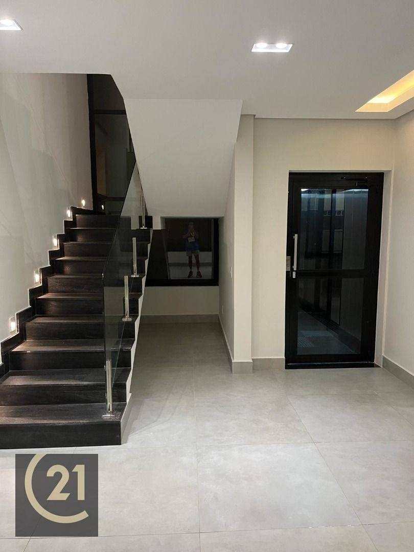 Sobrado à venda com 4 quartos, 330m² - Foto 5