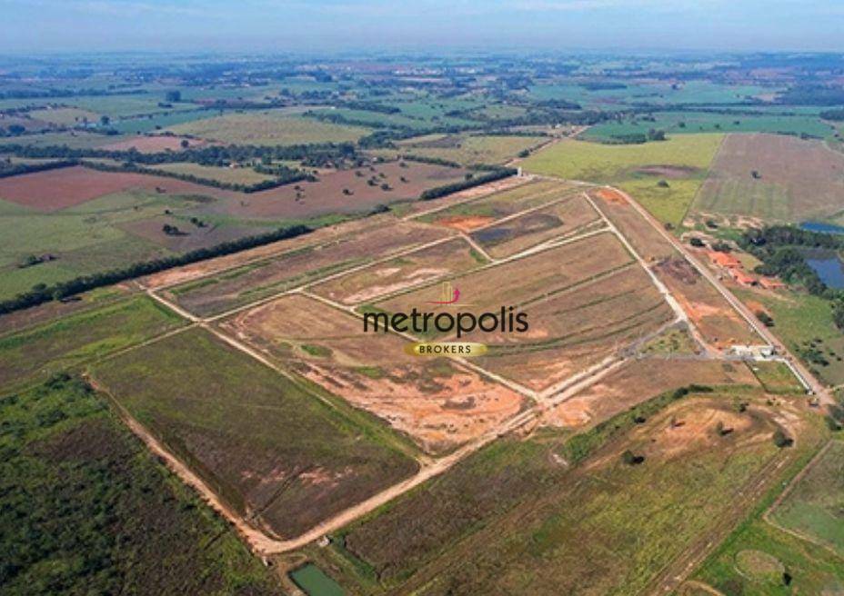 Loteamento e Condomínio, 1000 m² - Foto 1