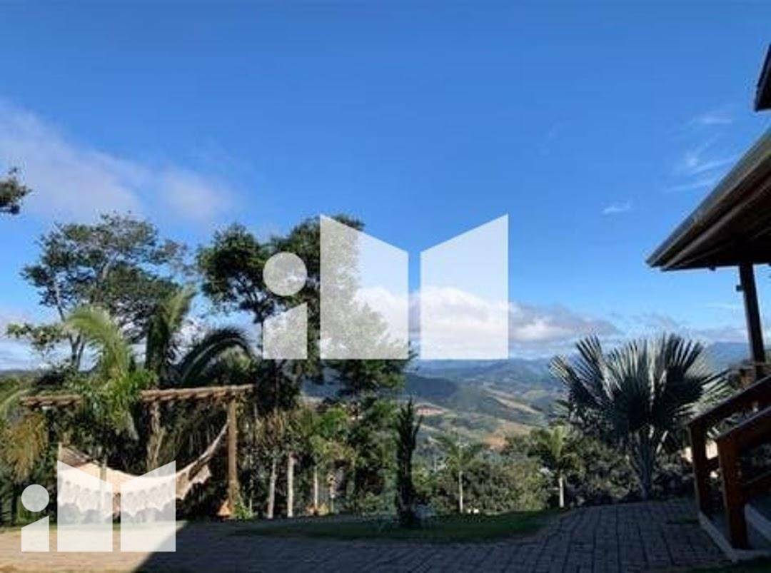 Casa de Condomínio à venda com 4 quartos, 290m² - Foto 32
