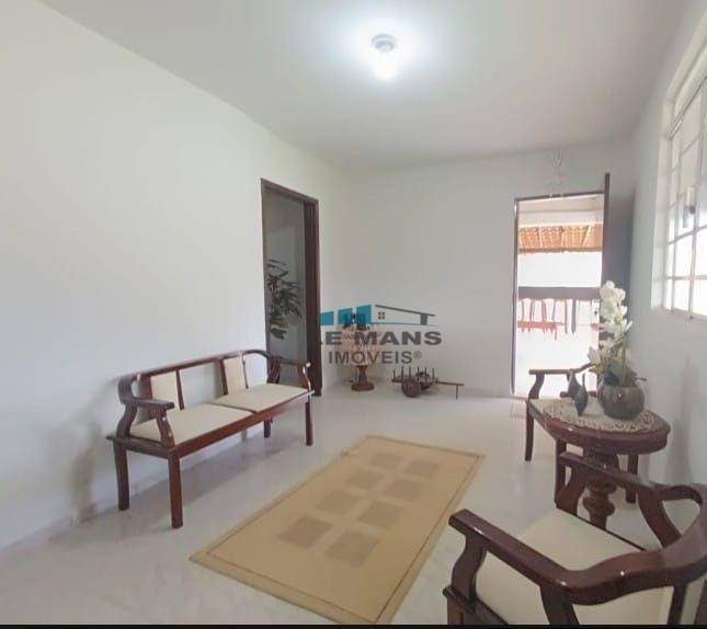 Chácara à venda com 2 quartos, 140m² - Foto 2