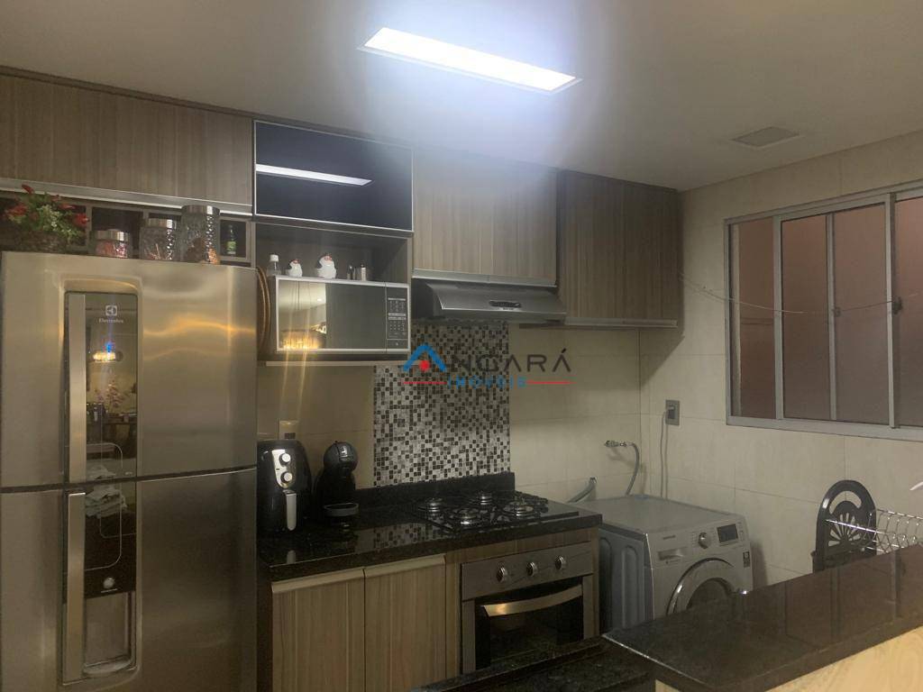 Apartamento à venda com 2 quartos, 42m² - Foto 2