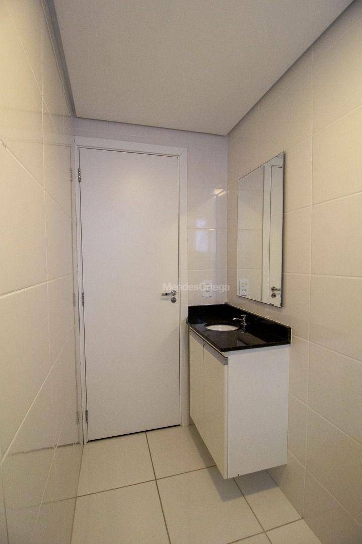 Apartamento para alugar com 2 quartos, 61m² - Foto 15