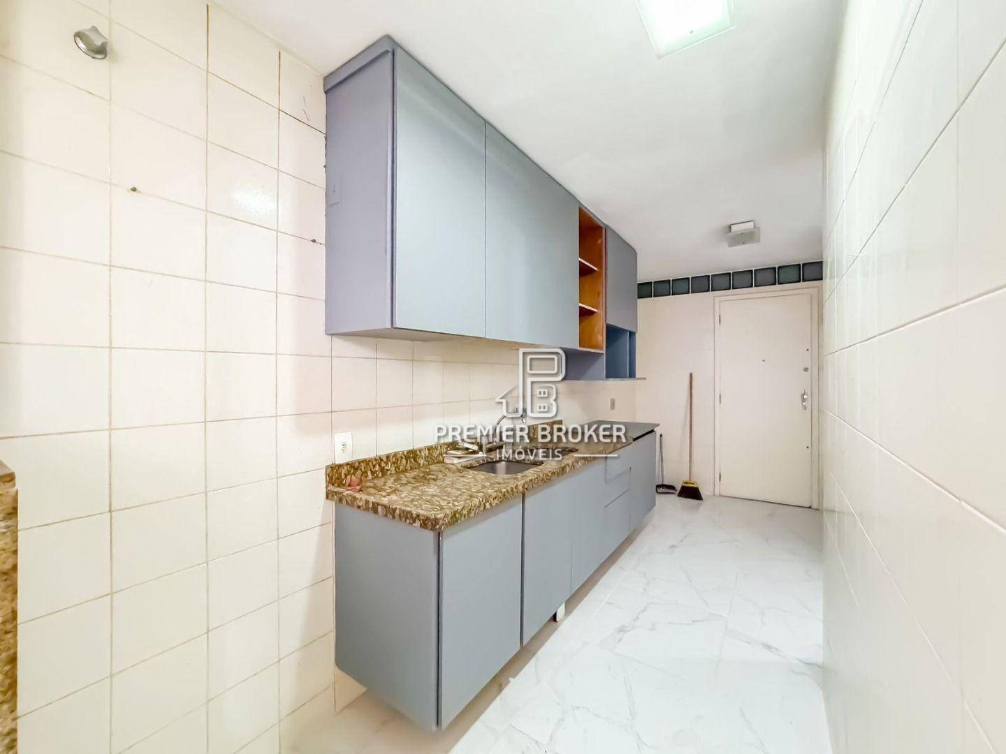 Apartamento à venda com 2 quartos, 90m² - Foto 4