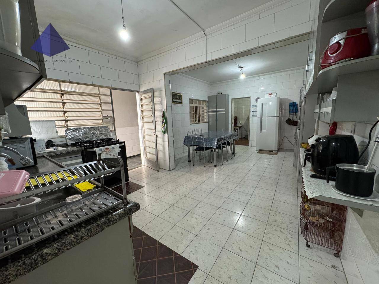 Sobrado à venda com 8 quartos, 300m² - Foto 20