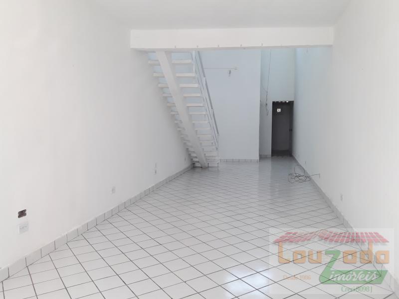 Prédio Inteiro para alugar, 55m² - Foto 4