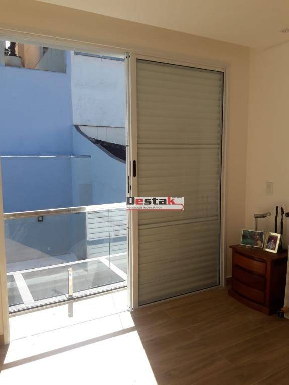 Sobrado à venda com 3 quartos, 310m² - Foto 9