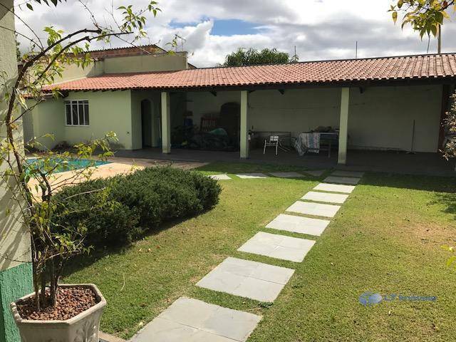 Casa à venda com 3 quartos, 351m² - Foto 32