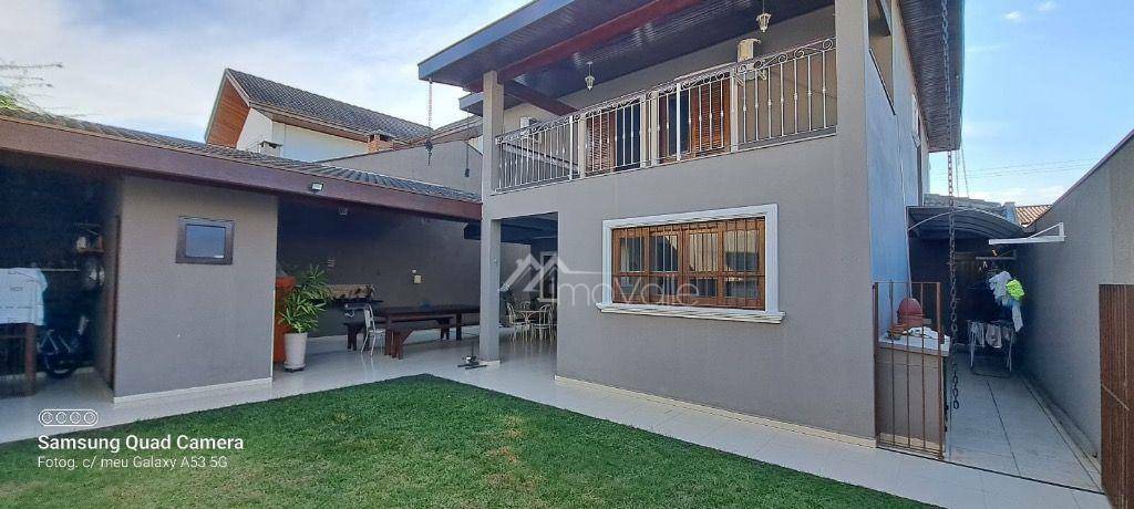 Casa de Condomínio à venda com 4 quartos, 207m² - Foto 23