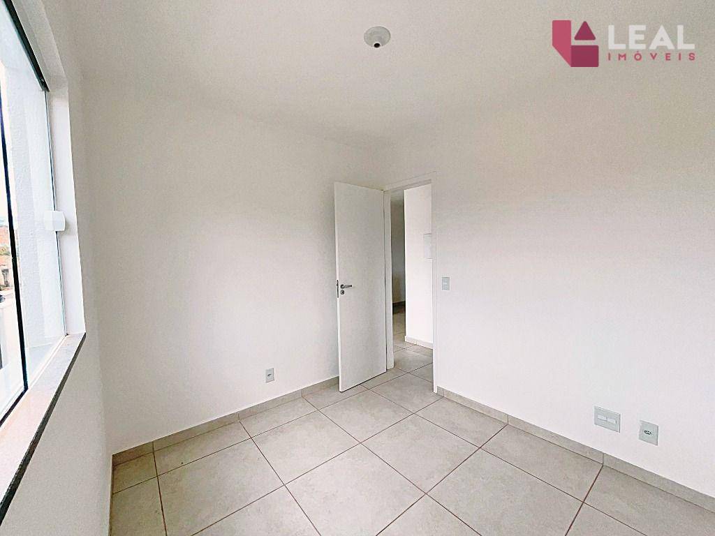 Apartamento para alugar com 2 quartos, 60m² - Foto 12