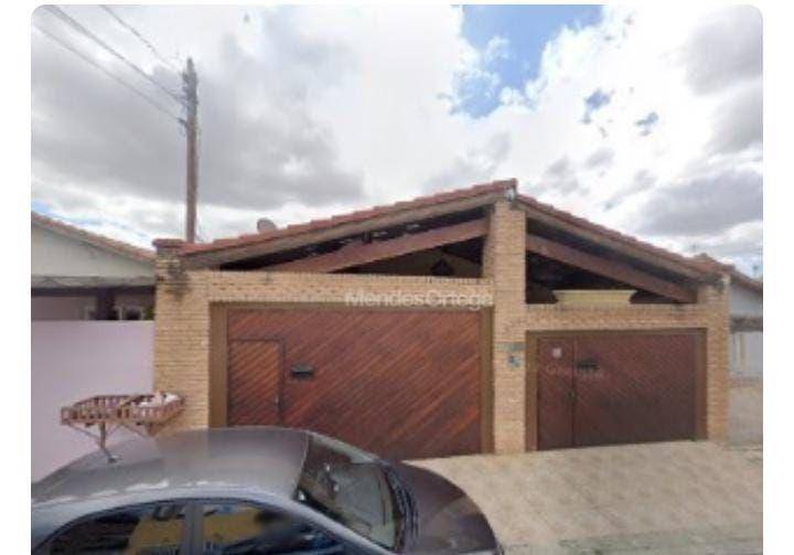 Casa para alugar com 3 quartos, 140m² - Foto 1