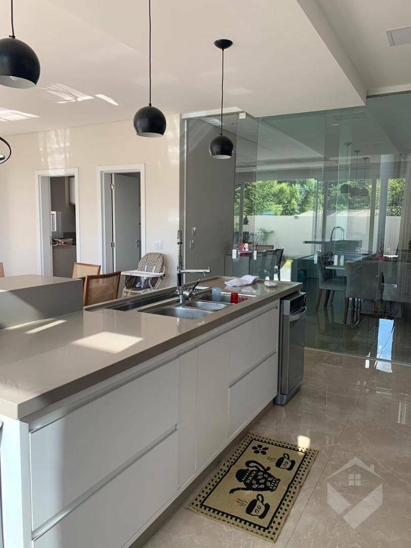 Sobrado à venda com 3 quartos, 256m² - Foto 6