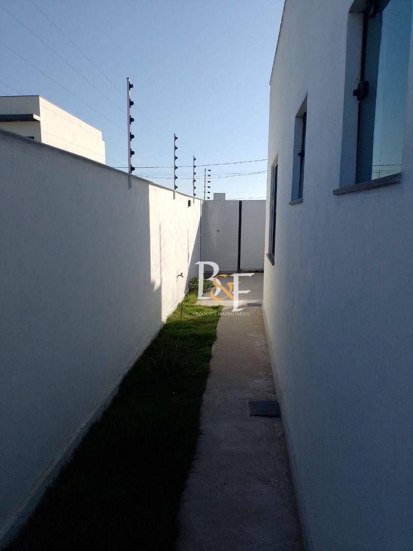 Casa à venda com 2 quartos, 80m² - Foto 17