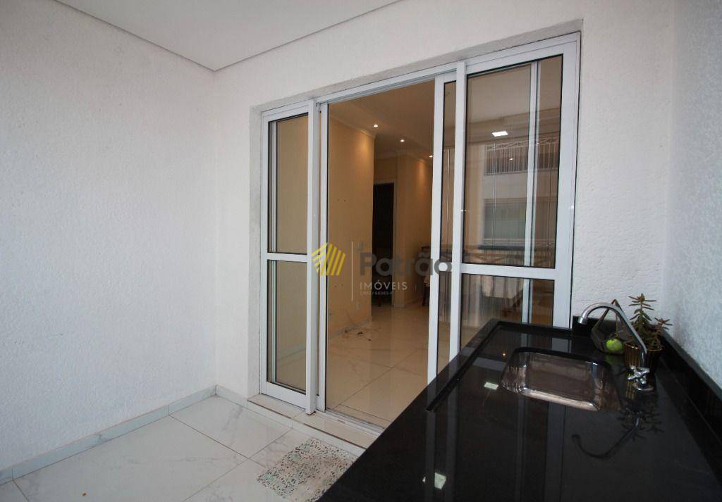 Apartamento à venda com 2 quartos, 64m² - Foto 6