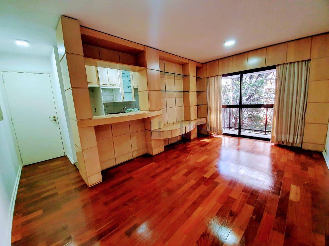 Apartamento para alugar com 2 quartos, 72m² - Foto 3