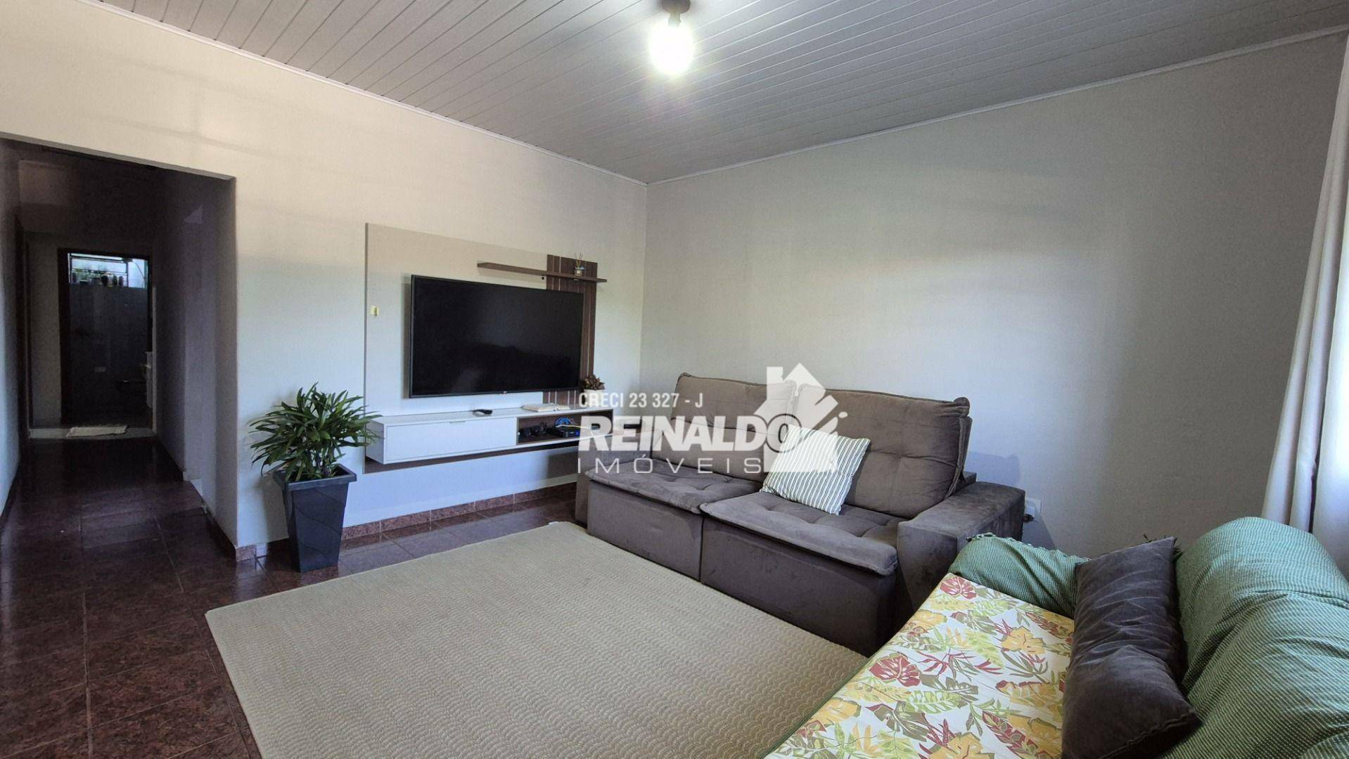 Casa à venda com 3 quartos, 160m² - Foto 1