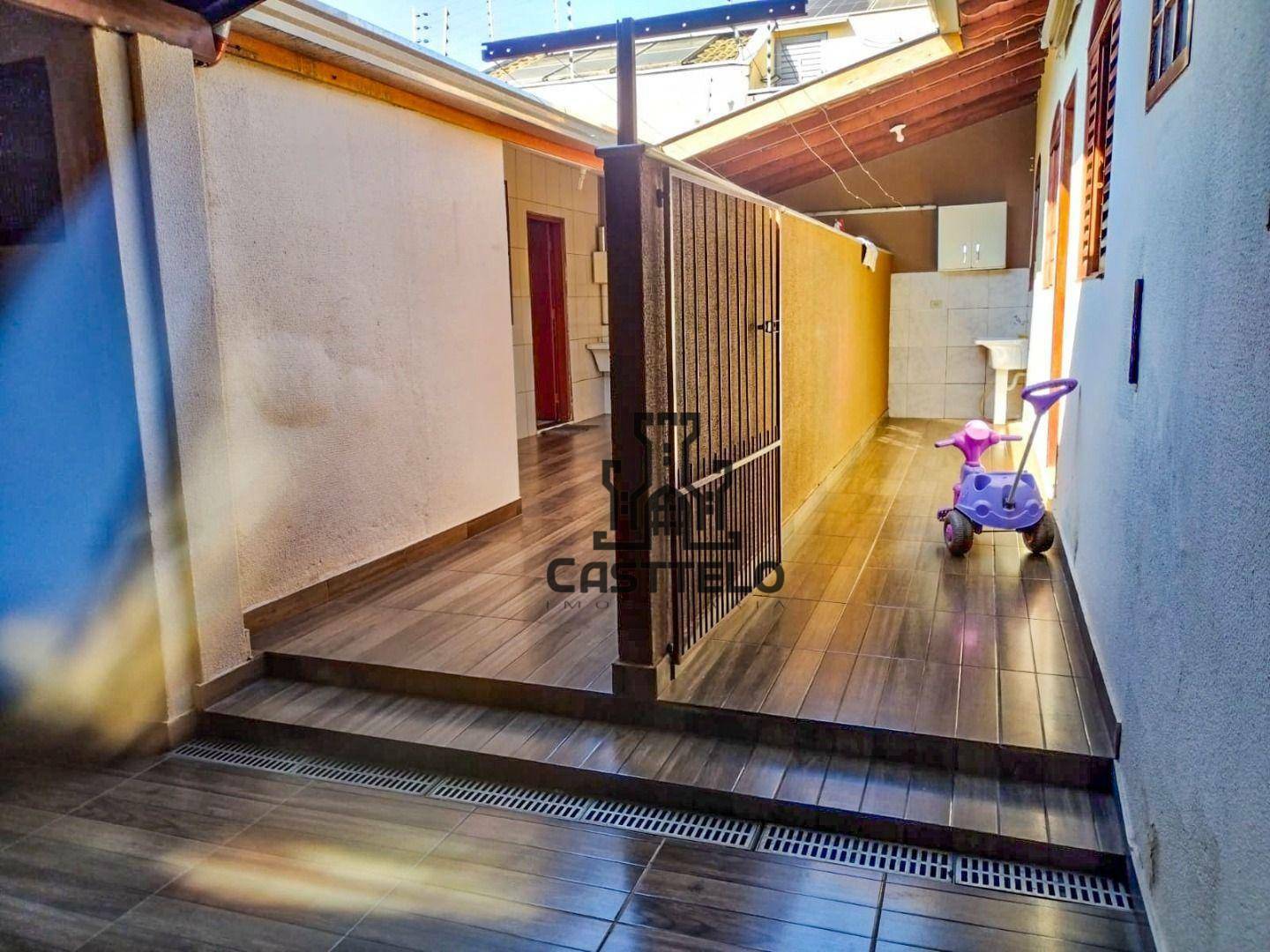 Casa à venda com 3 quartos, 100m² - Foto 17