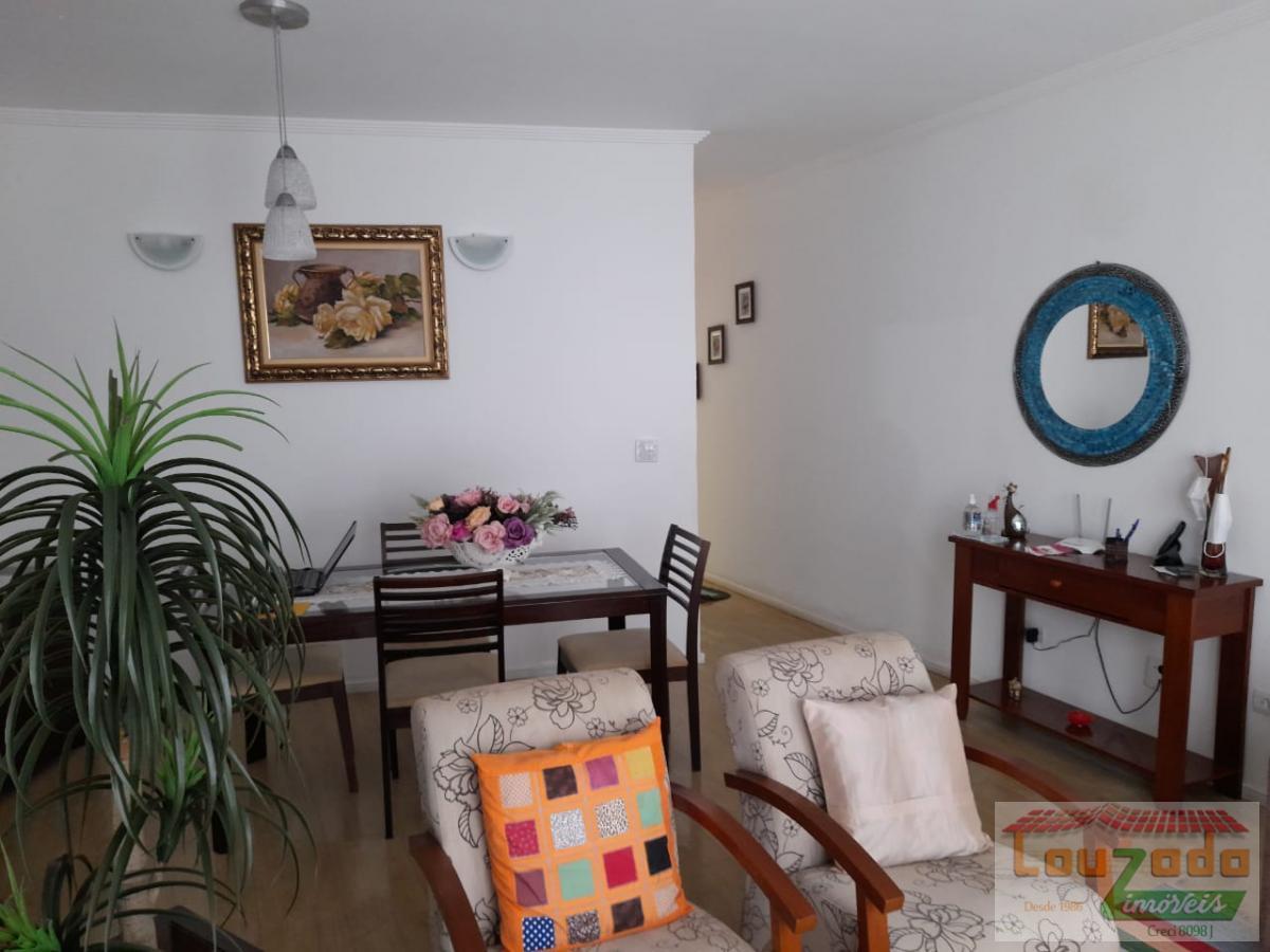 Apartamento à venda com 2 quartos, 99m² - Foto 4