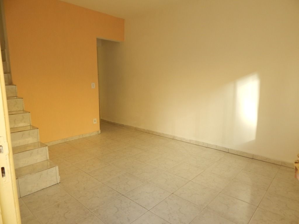 Sobrado para alugar com 2 quartos, 55m² - Foto 5