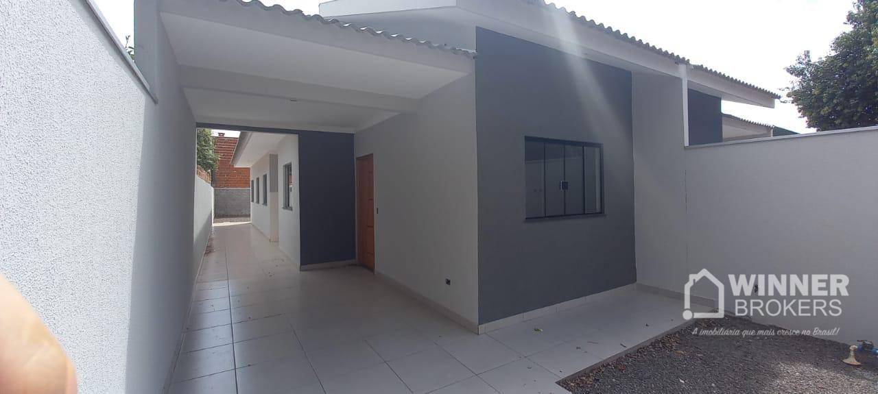 Casa à venda com 3 quartos, 75m² - Foto 2