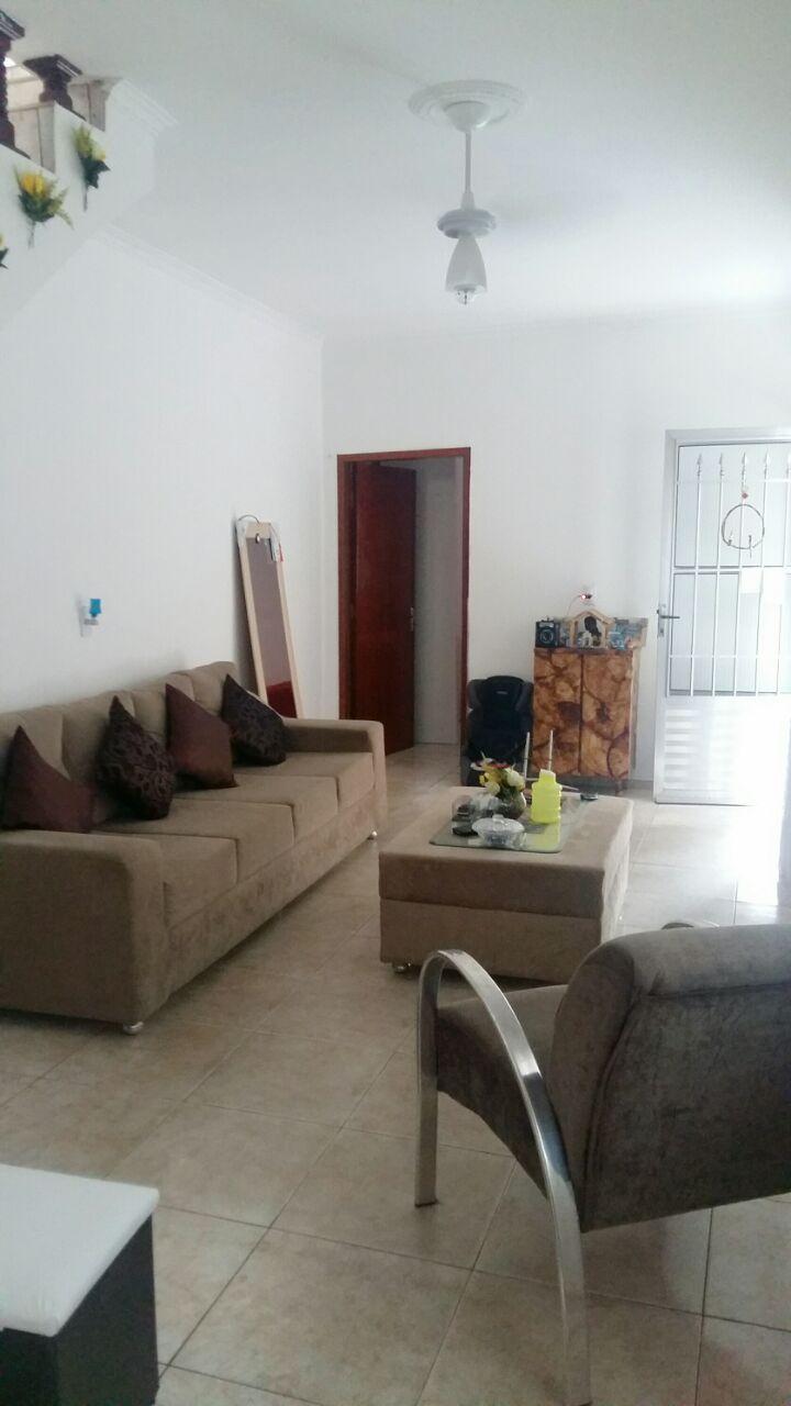 Sobrado à venda com 3 quartos, 200m² - Foto 2