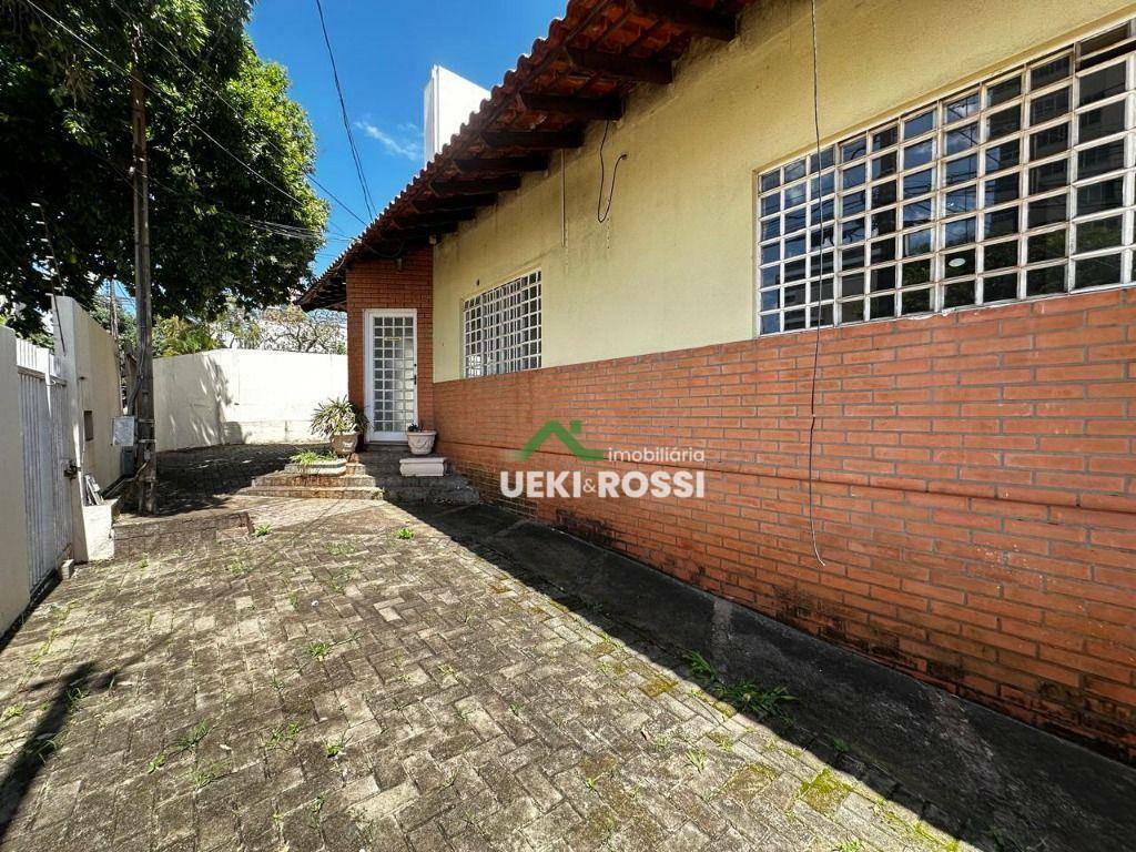 Casa à venda e aluguel com 2 quartos, 180m² - Foto 5