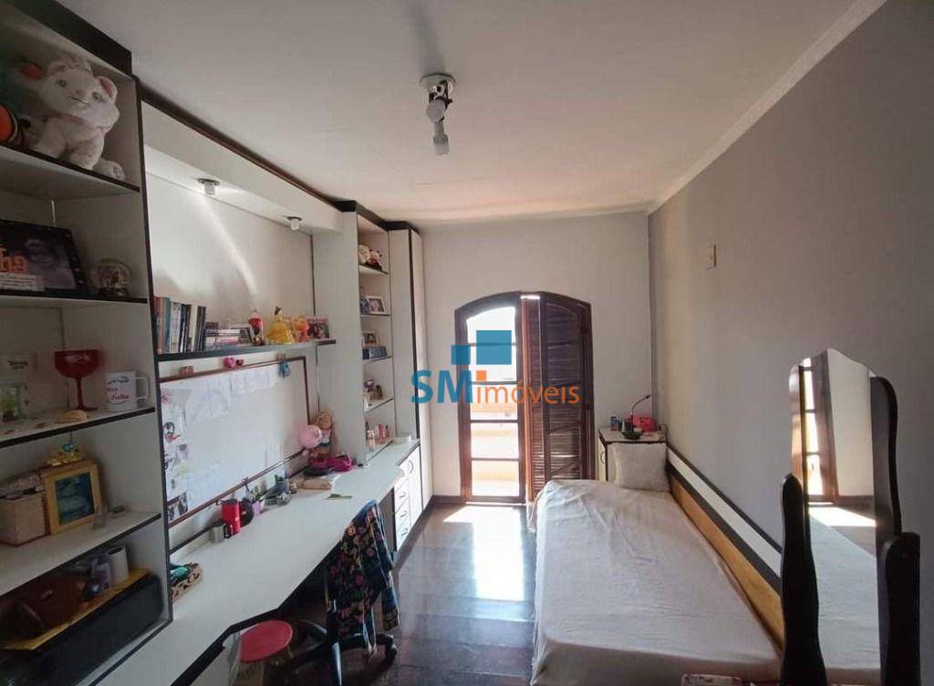 Sobrado à venda com 4 quartos, 200m² - Foto 18