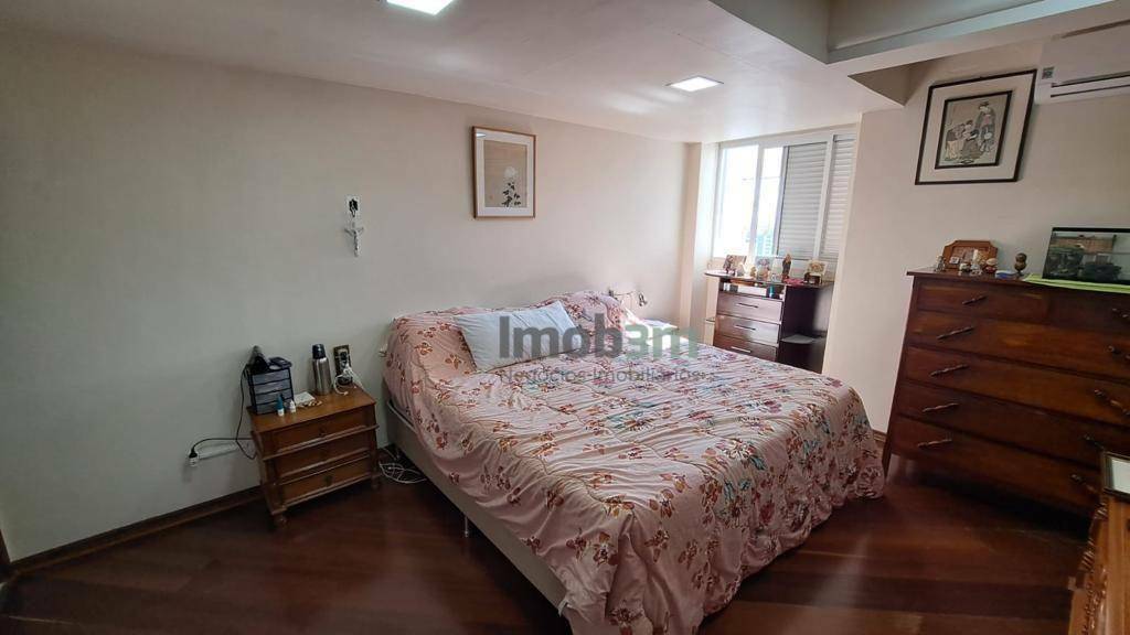 Apartamento à venda com 5 quartos, 240m² - Foto 26