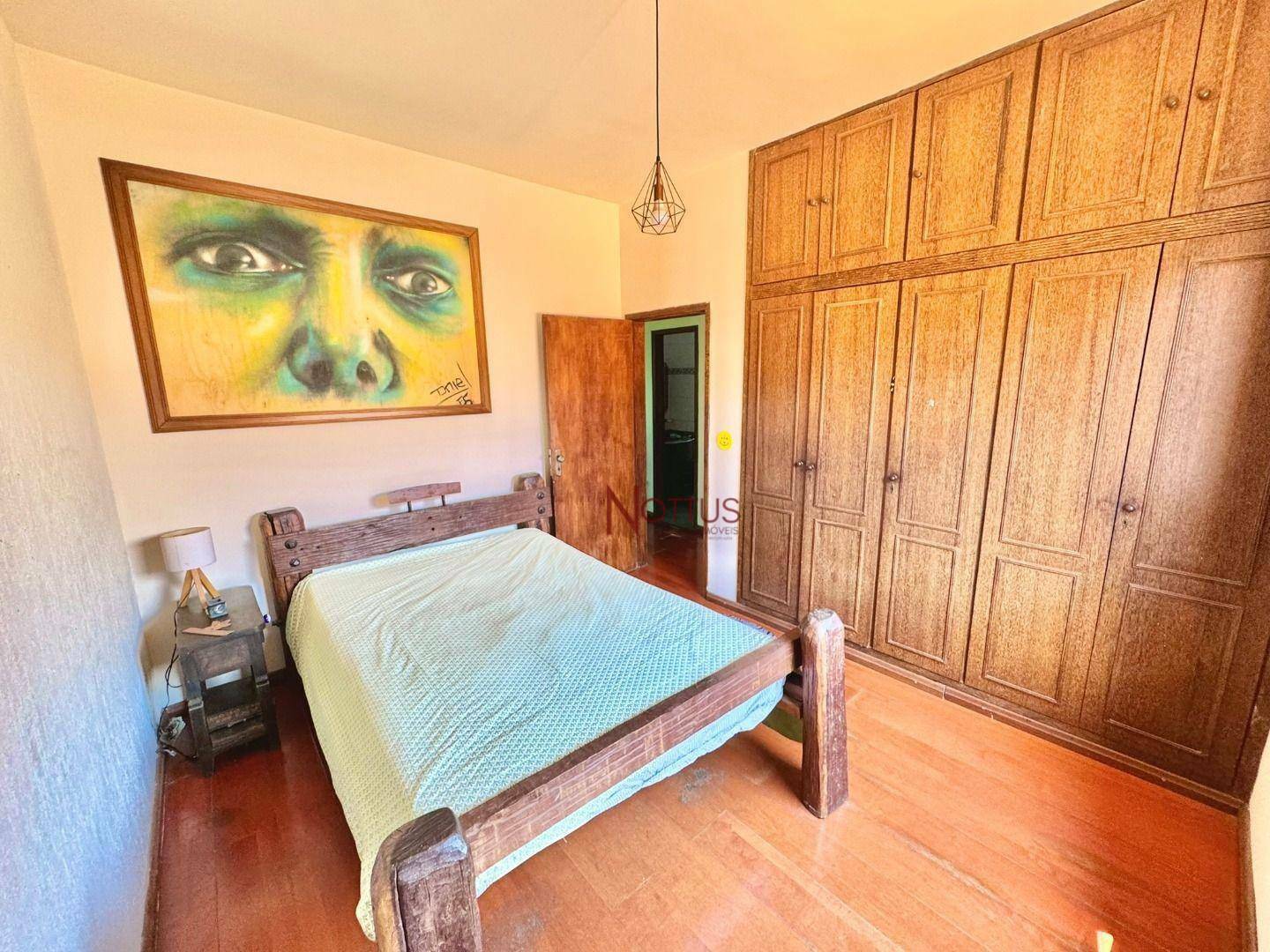 Casa à venda com 3 quartos, 300m² - Foto 9