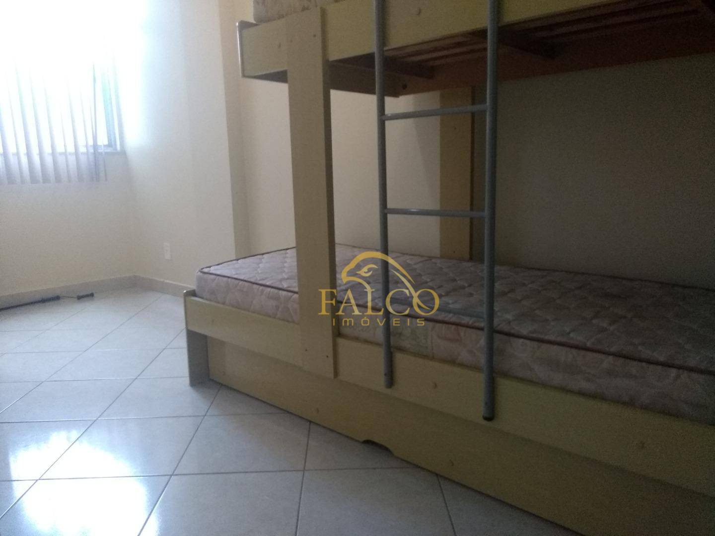 Apartamento à venda com 2 quartos, 70m² - Foto 9