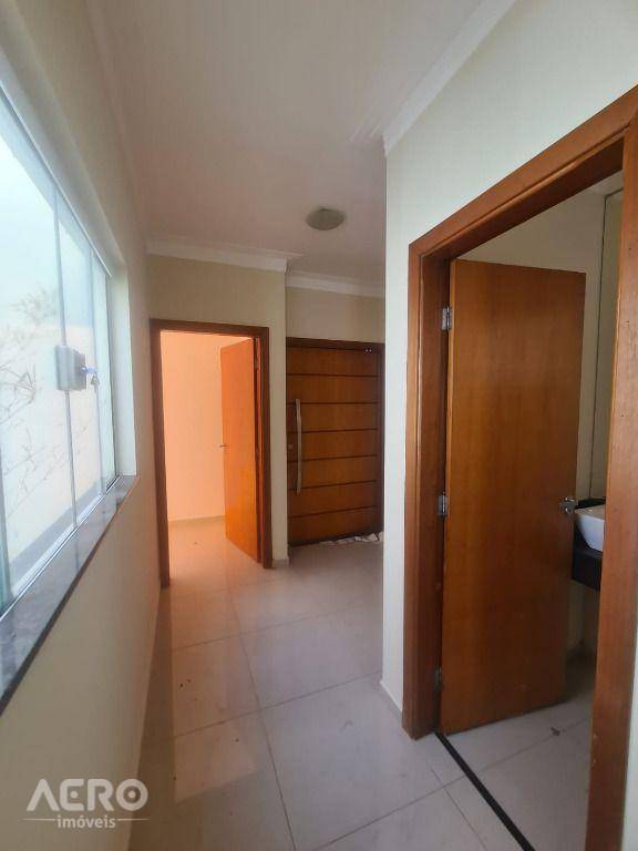 Casa à venda com 3 quartos, 230m² - Foto 13