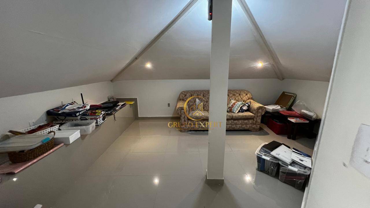 Sobrado à venda com 5 quartos, 309m² - Foto 35