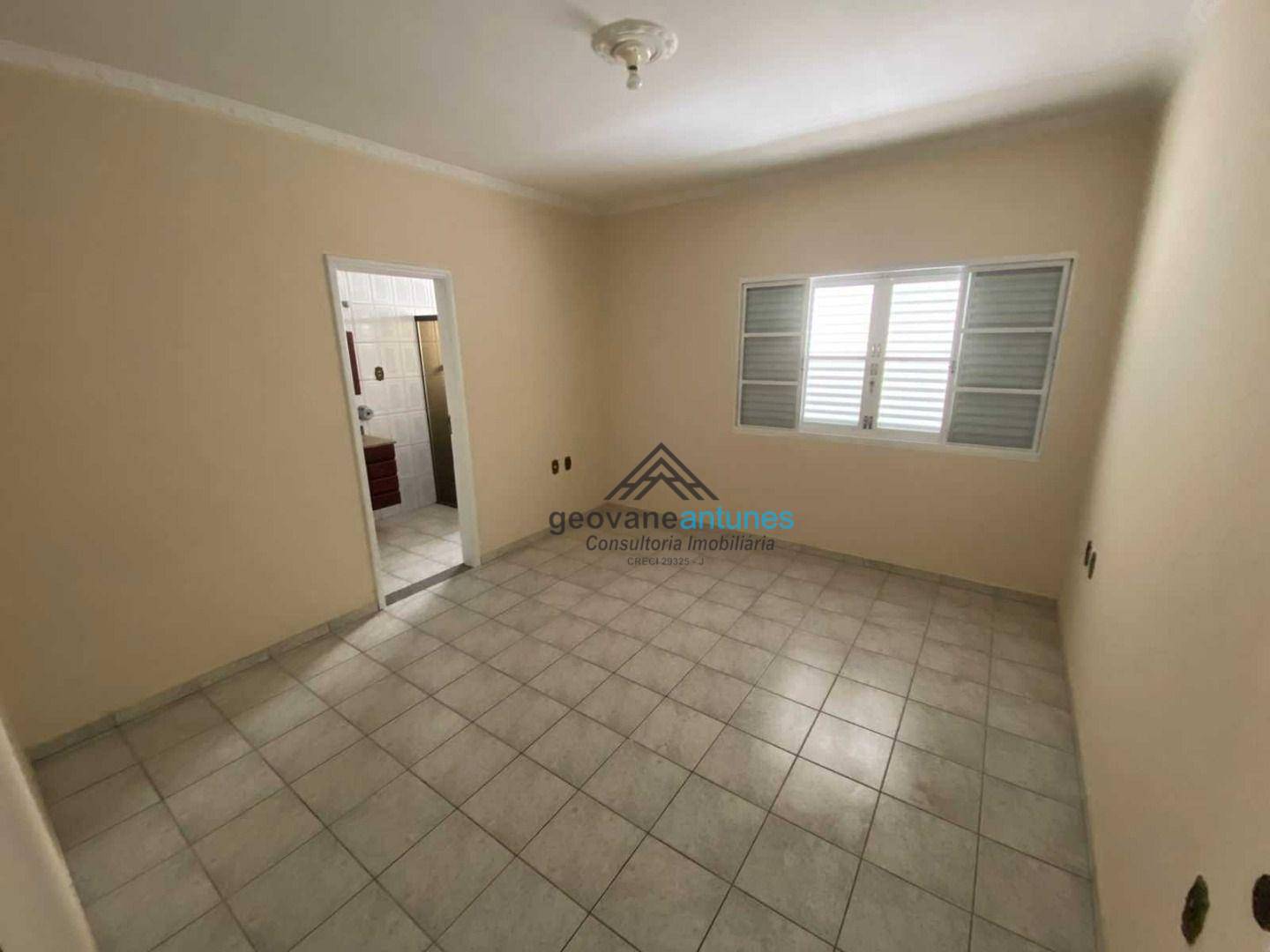 Casa à venda com 3 quartos, 380m² - Foto 18