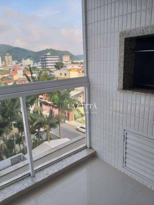 Apartamento à venda com 2 quartos, 60m² - Foto 7