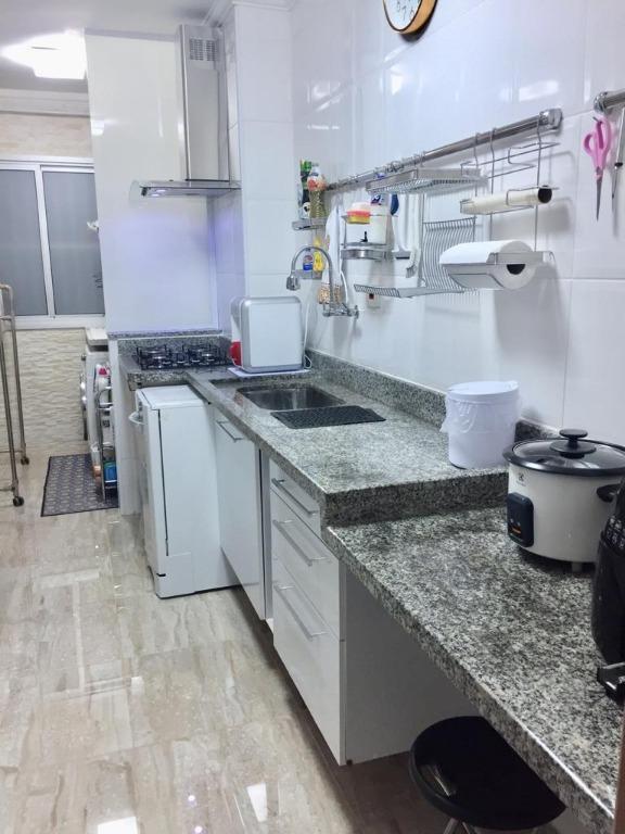 Apartamento à venda com 2 quartos, 62m² - Foto 14