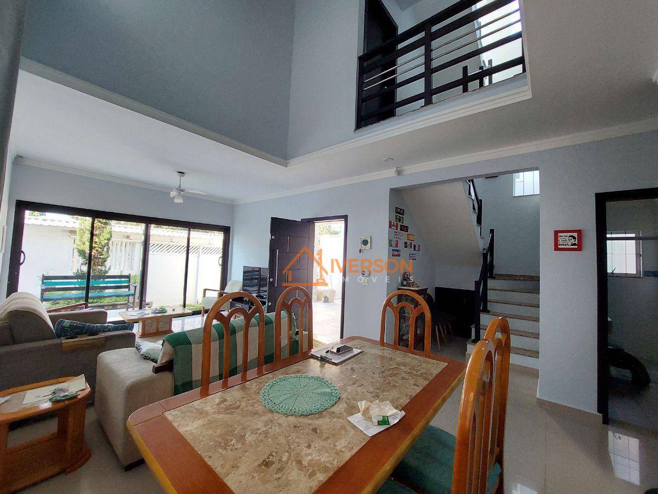 Sobrado para alugar com 5 quartos, 200m² - Foto 6