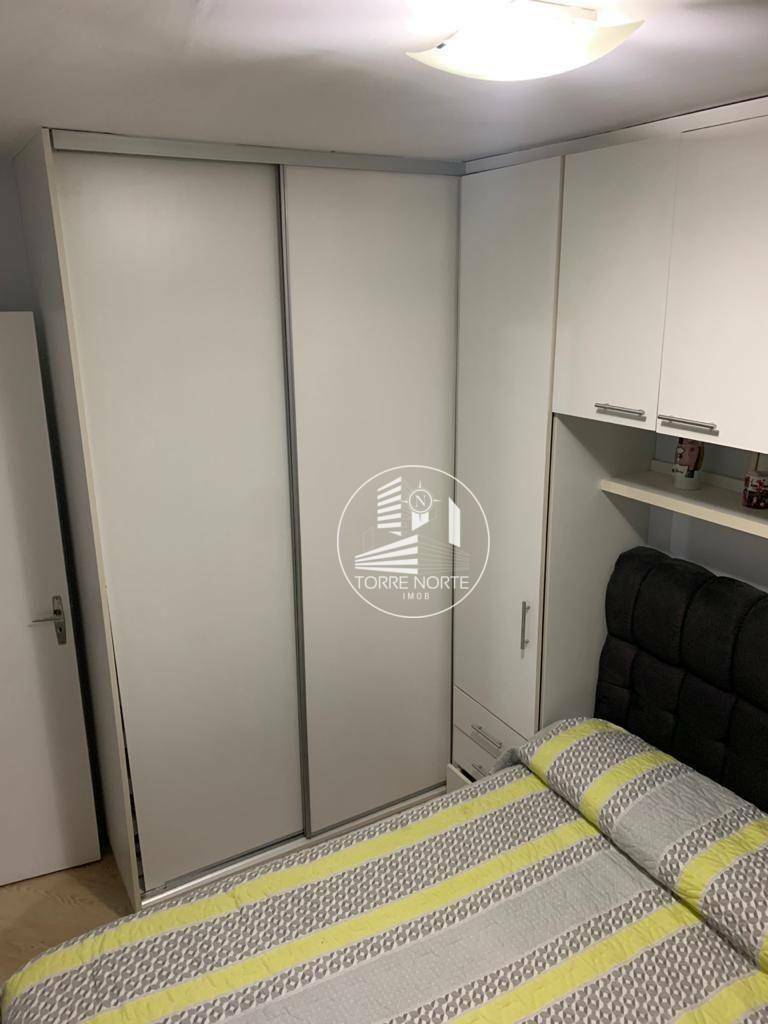 Apartamento à venda com 2 quartos, 49m² - Foto 2