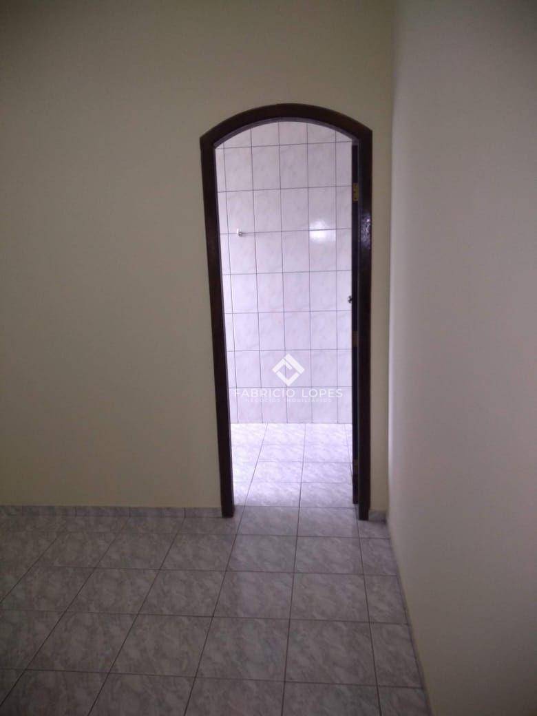 Casa para alugar com 3 quartos, 120m² - Foto 8