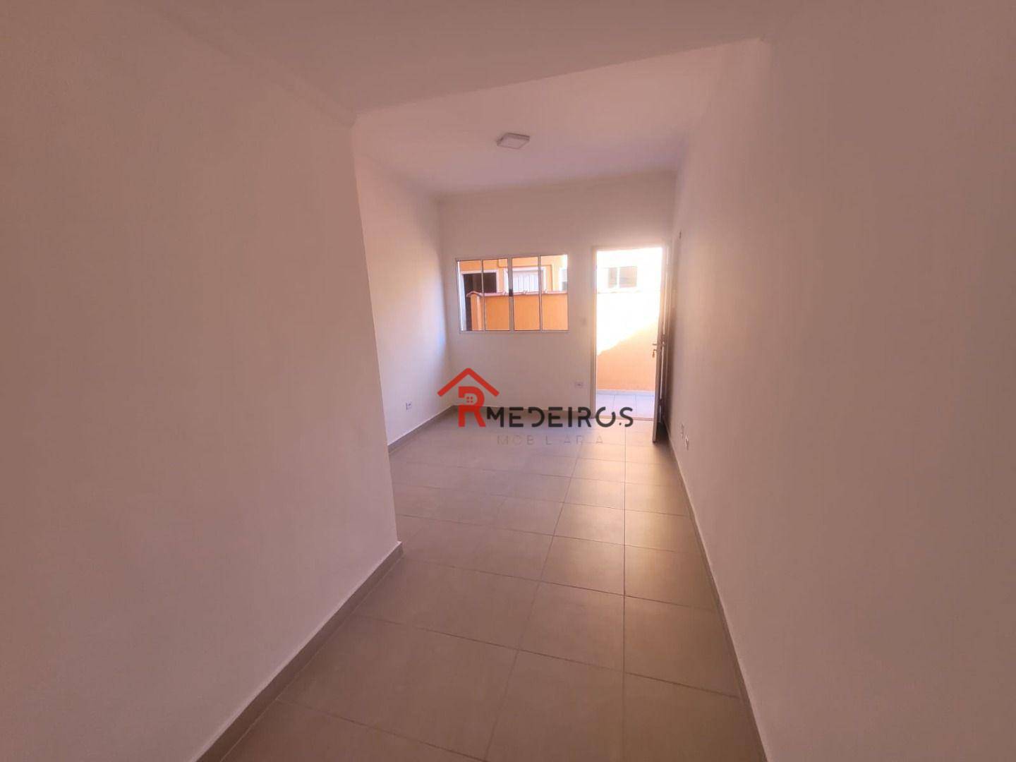 Sobrado à venda com 2 quartos, 70m² - Foto 3