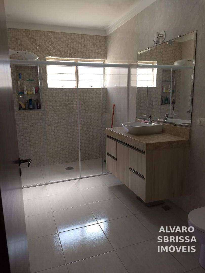 Casa à venda com 4 quartos, 222m² - Foto 9