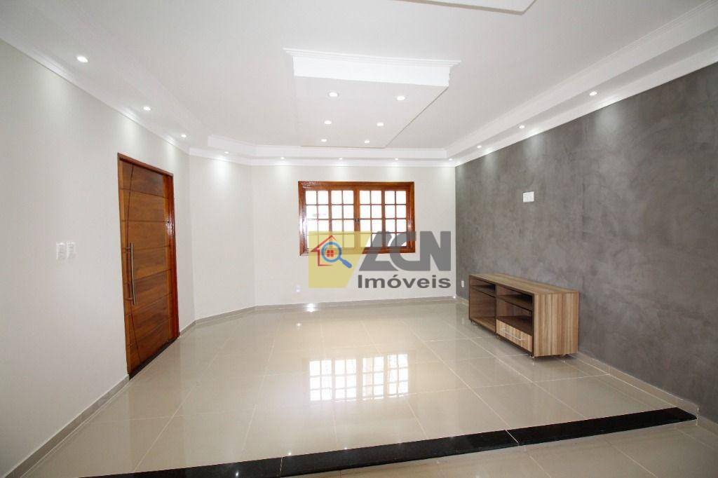 Casa à venda com 3 quartos, 180m² - Foto 8