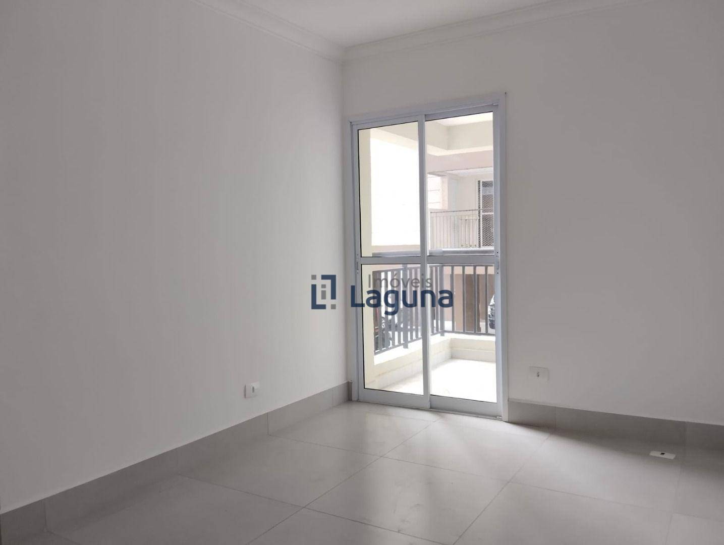 Apartamento para alugar com 2 quartos, 69m² - Foto 2