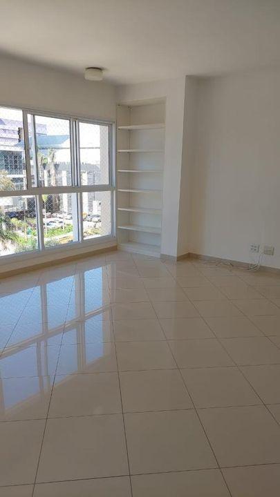 Apartamento à venda com 2 quartos, 90m² - Foto 2