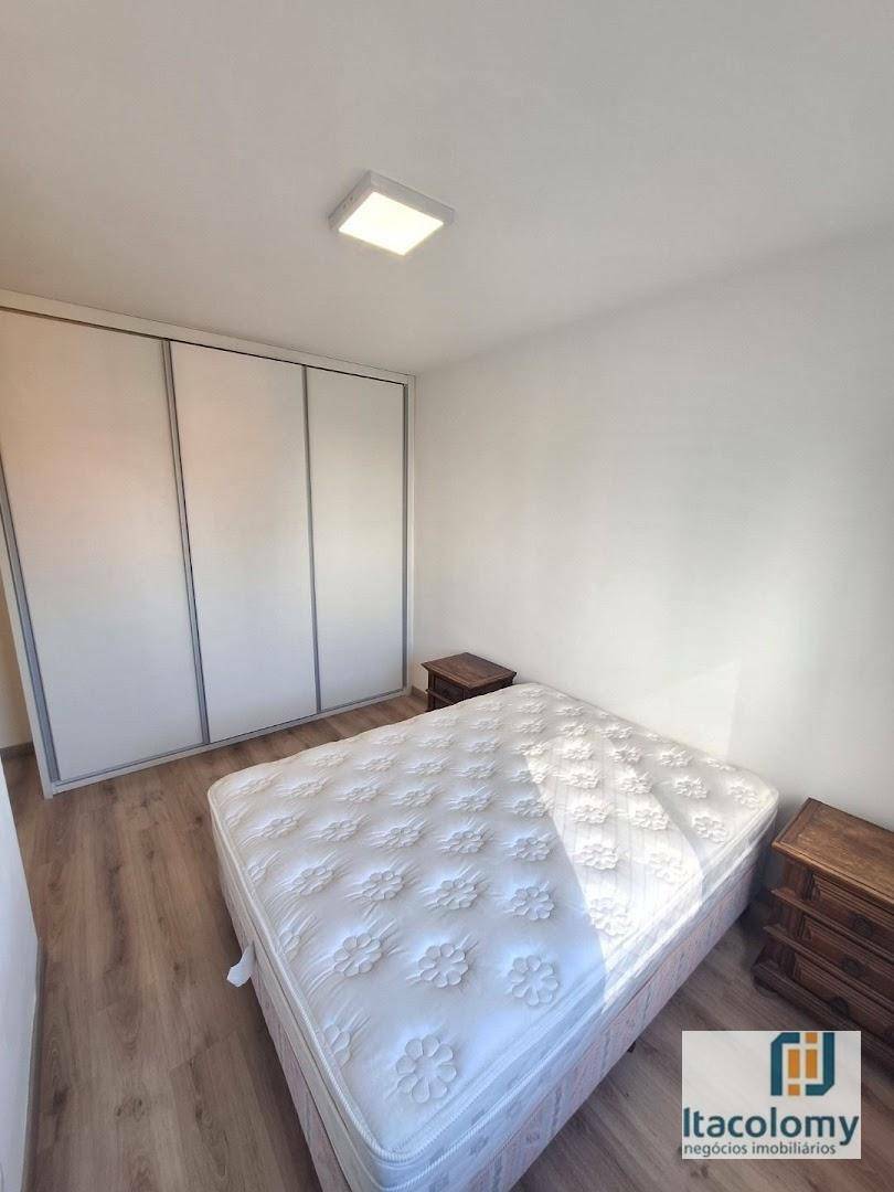 Apartamento para alugar com 2 quartos, 62m² - Foto 4