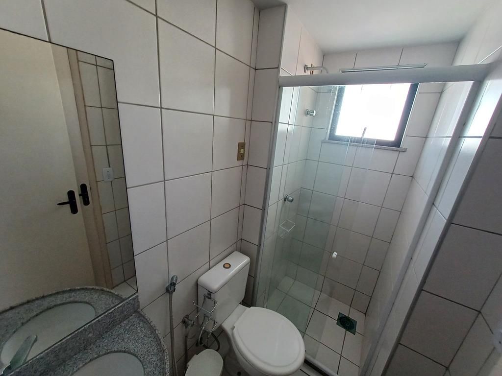 Apartamento para alugar com 3 quartos, 137m² - Foto 17