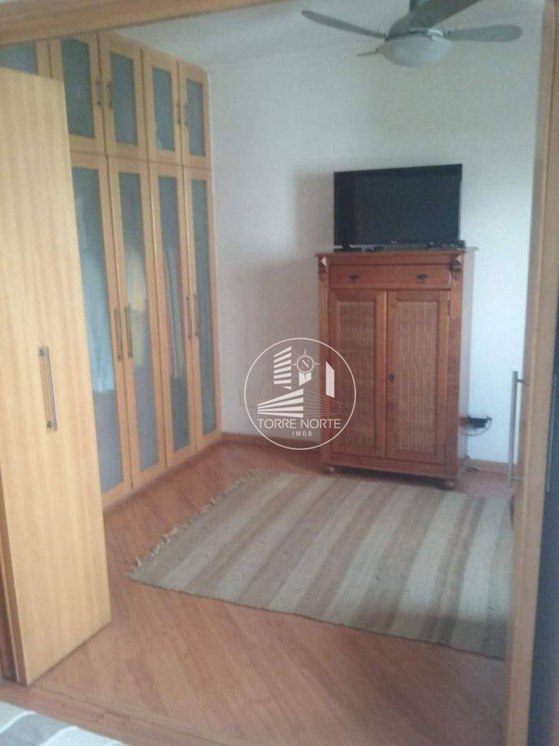 Cobertura à venda com 3 quartos, 400m² - Foto 13